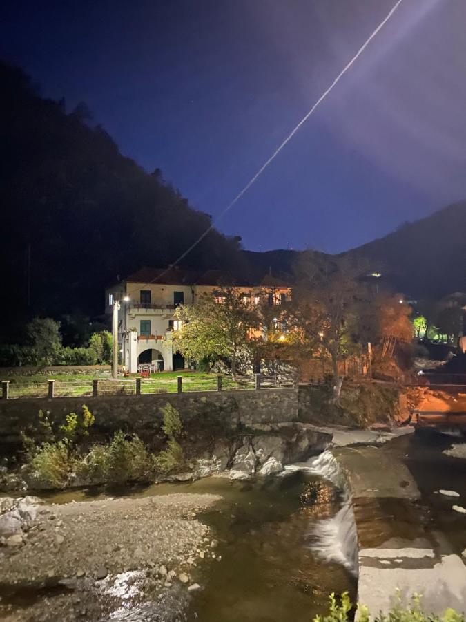 Appartamento In Villa A 5 Km Dal Mare Albisola Superiore Eksteriør billede