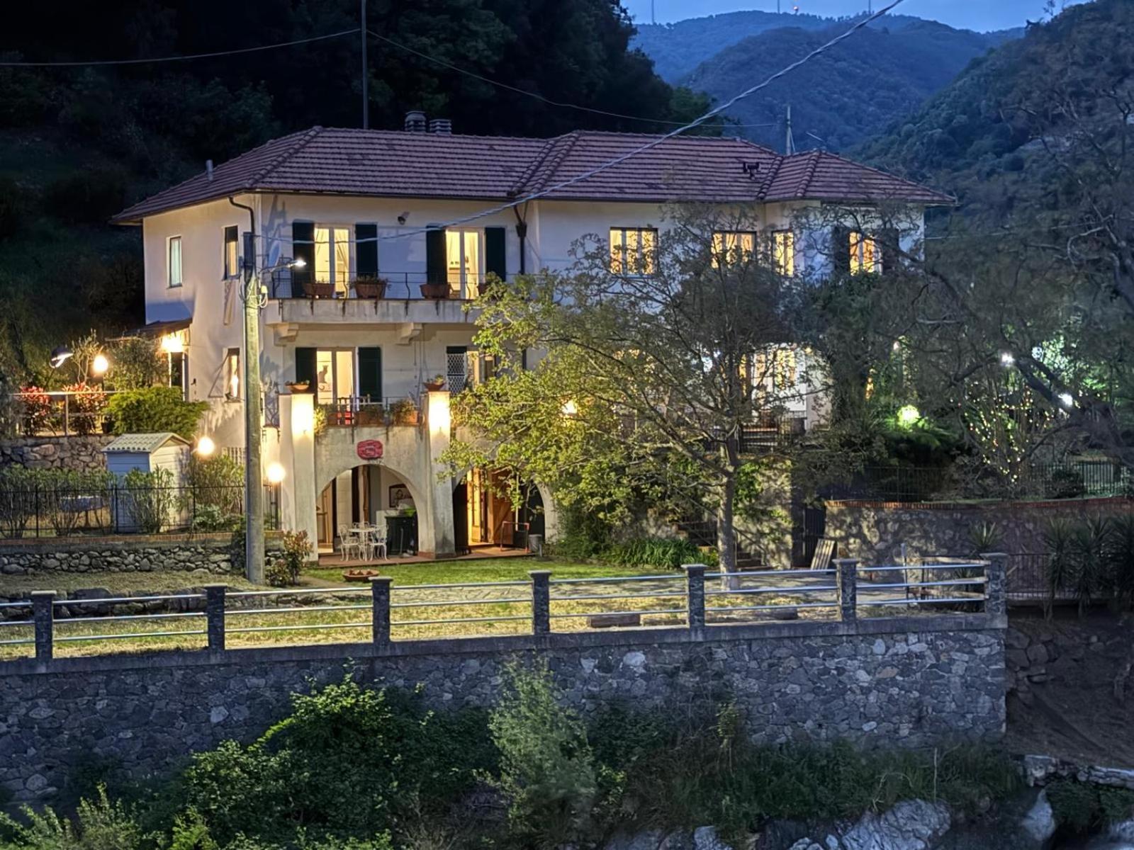 Appartamento In Villa A 5 Km Dal Mare Albisola Superiore Eksteriør billede